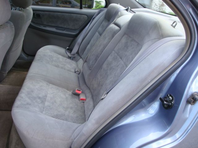 Nissan Altima 2000 photo 23