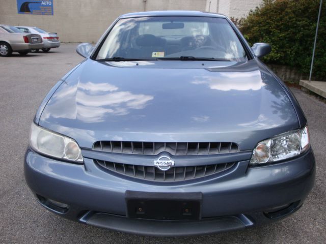 Nissan Altima 2000 photo 5