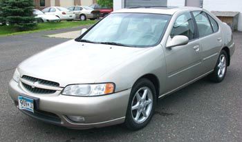 Nissan Altima 2000 photo 3