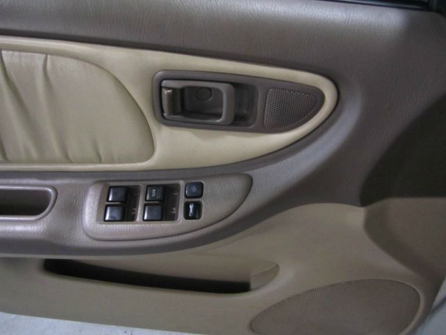 Nissan Altima 2000 photo 13