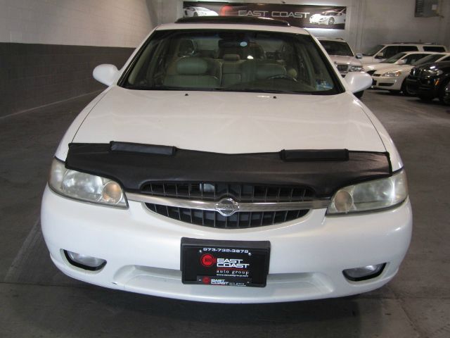 Nissan Altima 2000 photo 23