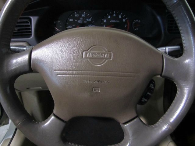 Nissan Altima 2000 photo 25