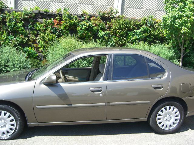 Nissan Altima 2000 photo 1