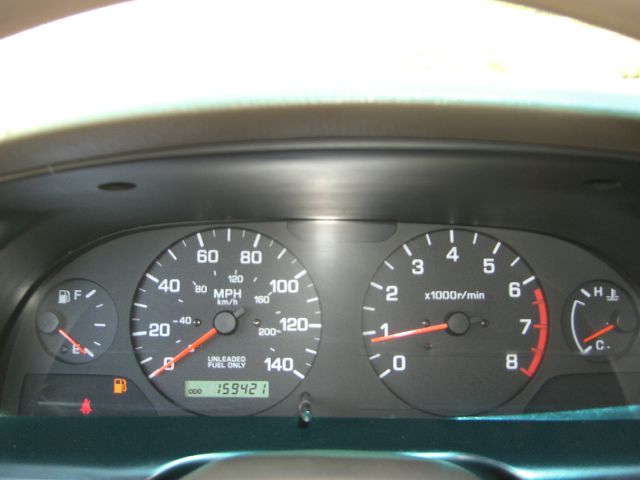 Nissan Altima 2000 photo 2