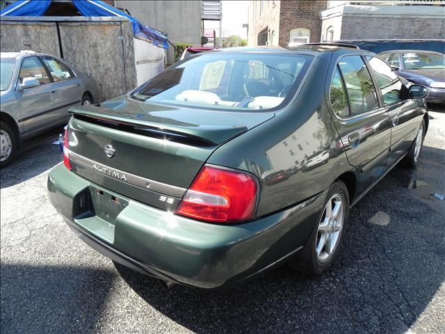 Nissan Altima 2000 photo 4