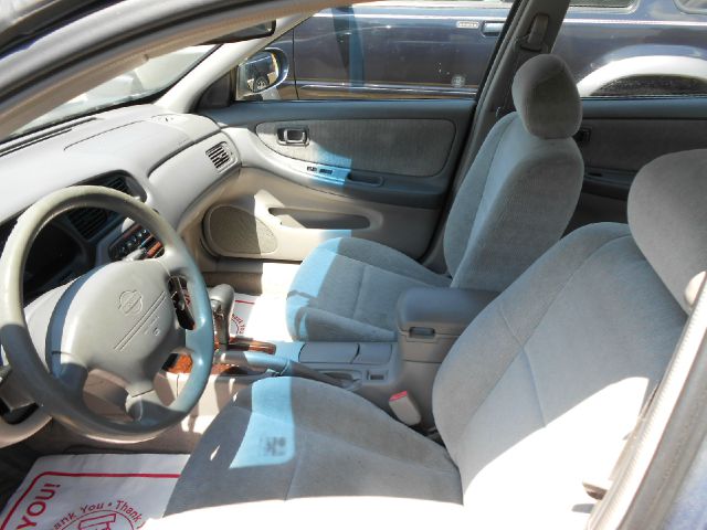 Nissan Altima 2000 photo 3