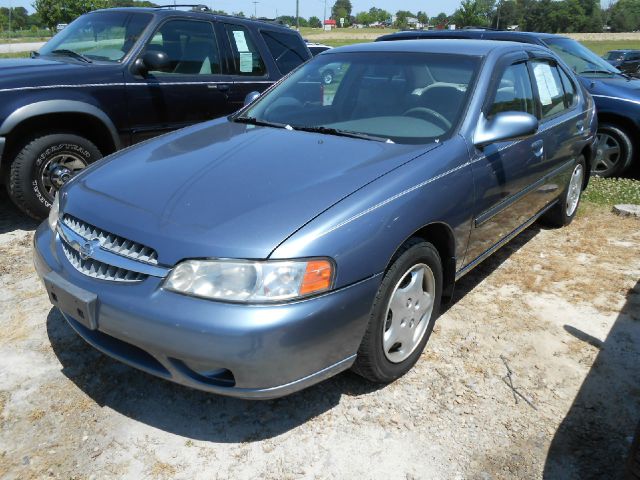 Nissan Altima 2000 photo 6