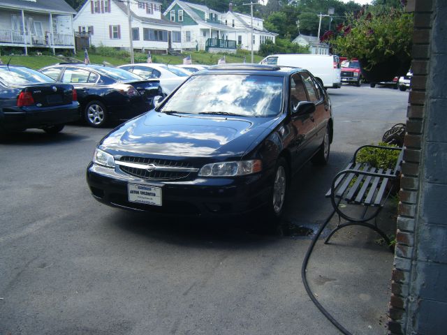 Nissan Altima 2000 photo 3