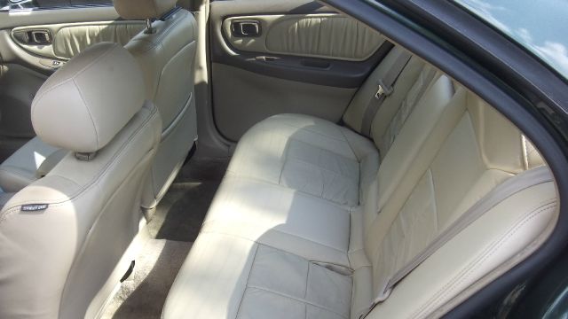 Nissan Altima 2000 photo 1