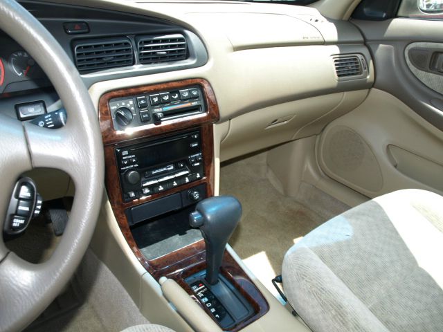 Nissan Altima 2000 photo 17