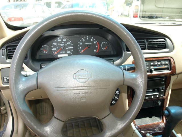 Nissan Altima 2000 photo 24