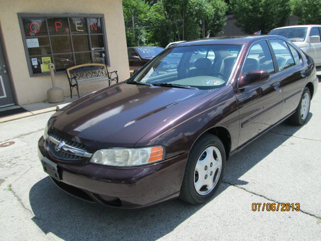 Nissan Altima 2000 photo 3