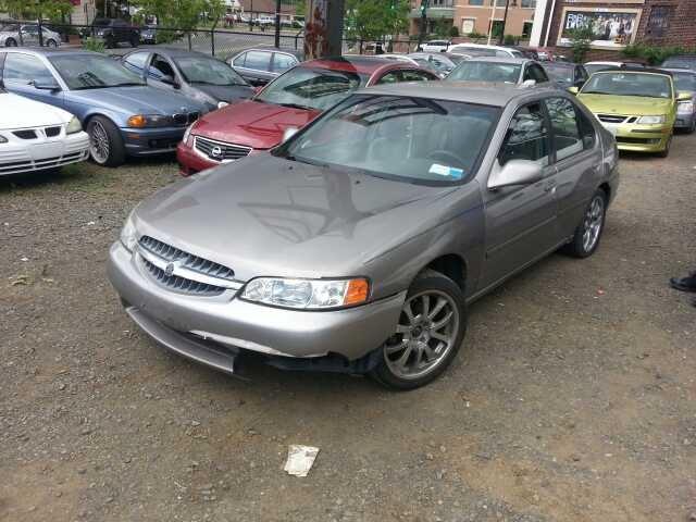 Nissan Altima 2000 photo 4