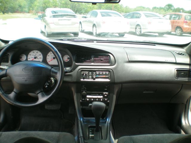 Nissan Altima 2000 photo 1