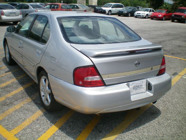 Nissan Altima 2000 photo 15