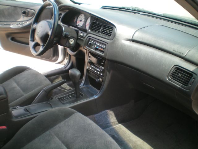 Nissan Altima 2000 photo 2