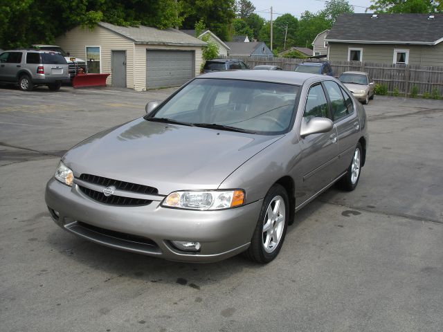 Nissan Altima 2000 photo 3