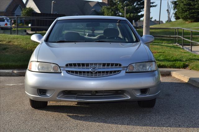 Nissan Altima 2001 photo 4