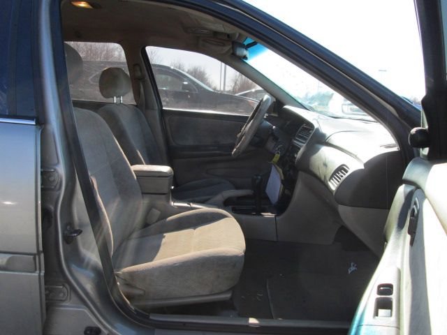 Nissan Altima 2001 photo 4