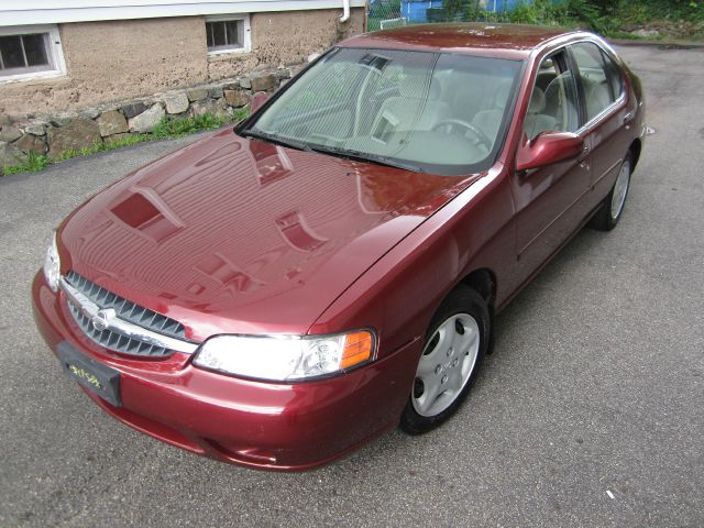 Nissan Altima 2001 photo 3