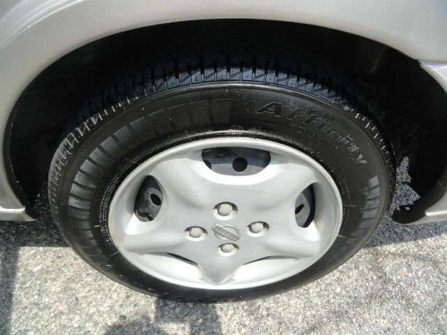 Nissan Altima 2001 photo 12