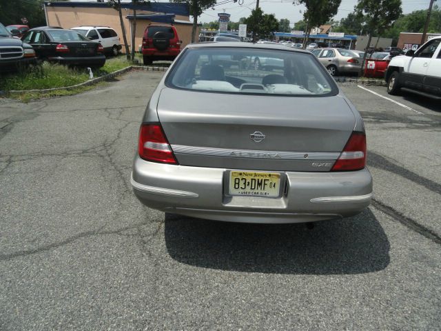 Nissan Altima 2001 photo 17