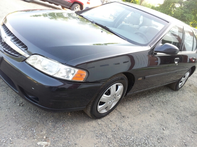 Nissan Altima 2001 photo 4