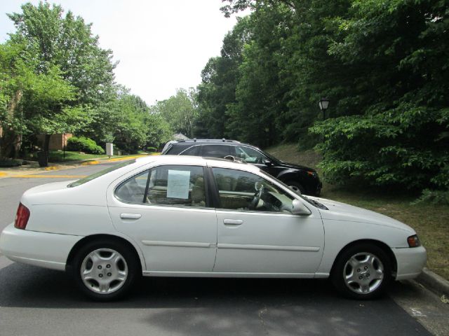 Nissan Altima Unknown Sedan