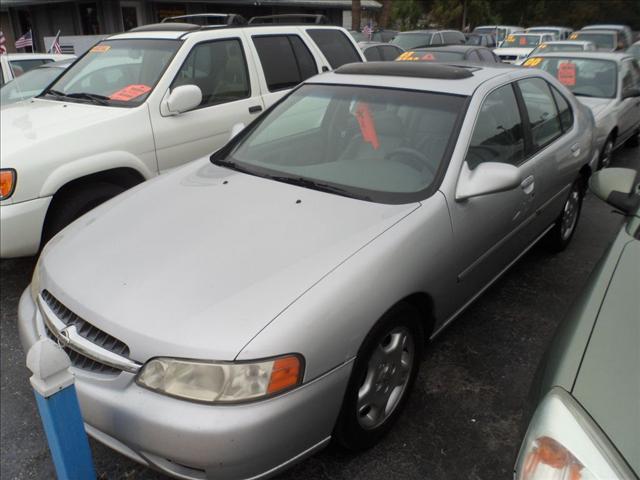 Nissan Altima Unknown Sedan