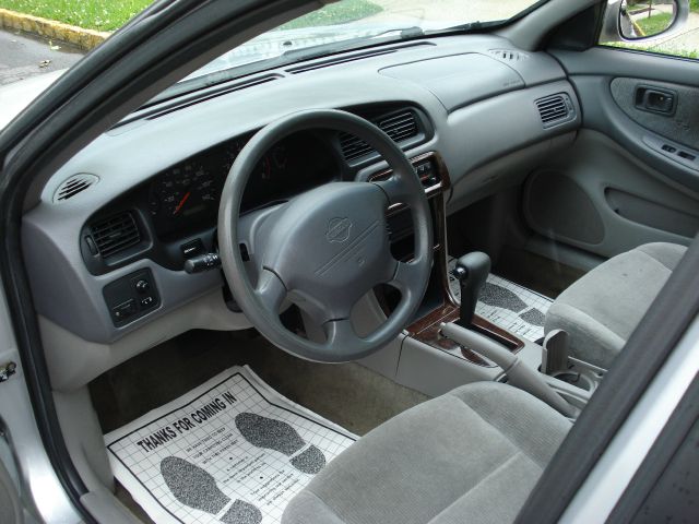 Nissan Altima 2001 photo 2