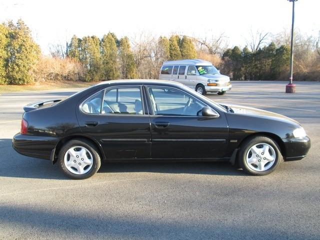 Nissan Altima 2001 photo 3