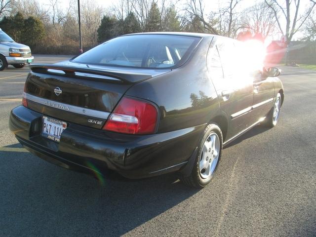 Nissan Altima 2001 photo 4