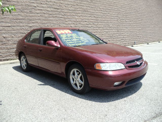 Nissan Altima 2001 photo 2