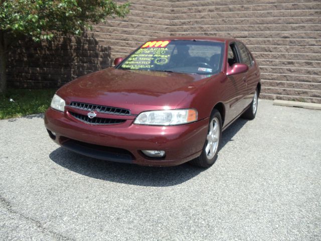 Nissan Altima 2001 photo 4