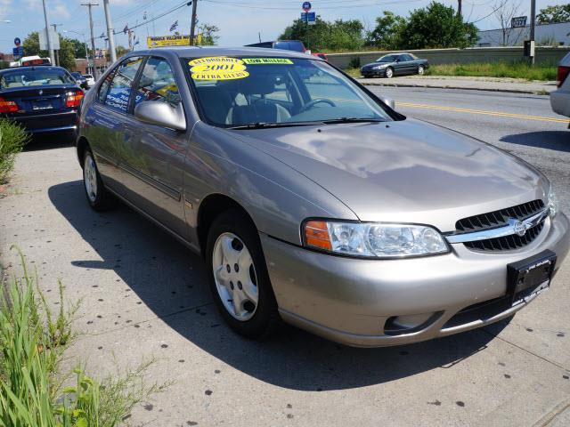 Nissan Altima 2001 photo 2