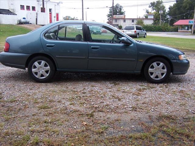 Nissan Altima 2001 photo 3