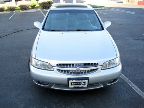 Nissan Altima 2001 photo 3