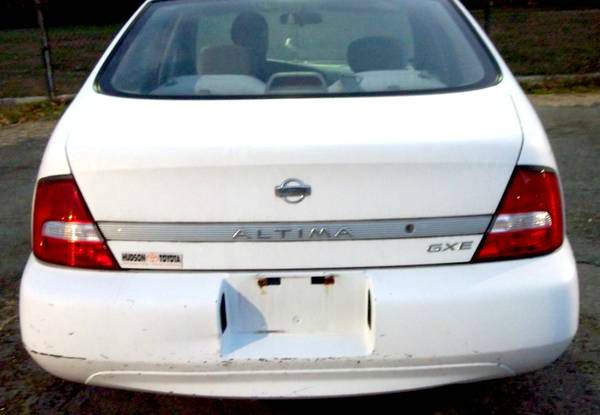 Nissan Altima 2001 photo 1