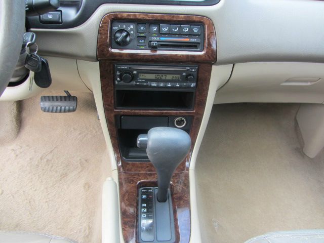 Nissan Altima 2001 photo 8