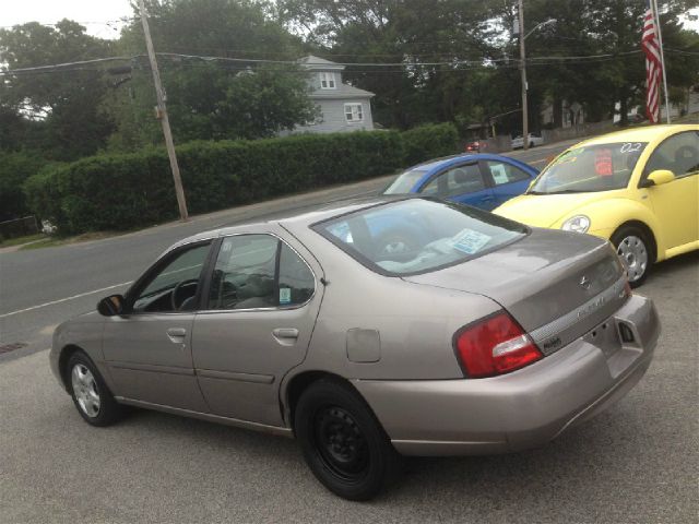 Nissan Altima 2001 photo 5