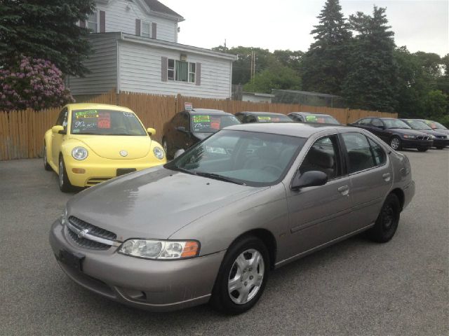 Nissan Altima 2001 photo 9