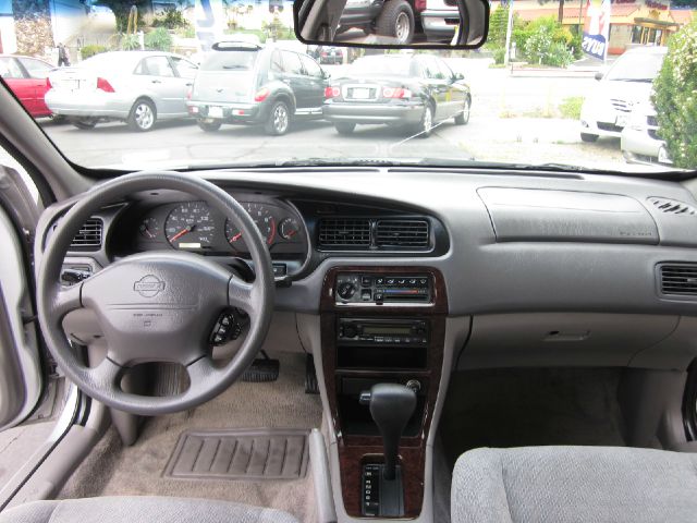 Nissan Altima 2001 photo 6