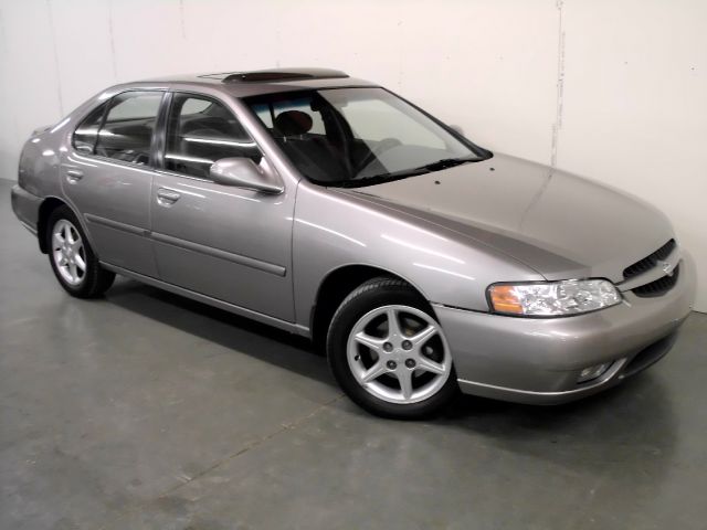 Nissan Altima 2001 photo 3