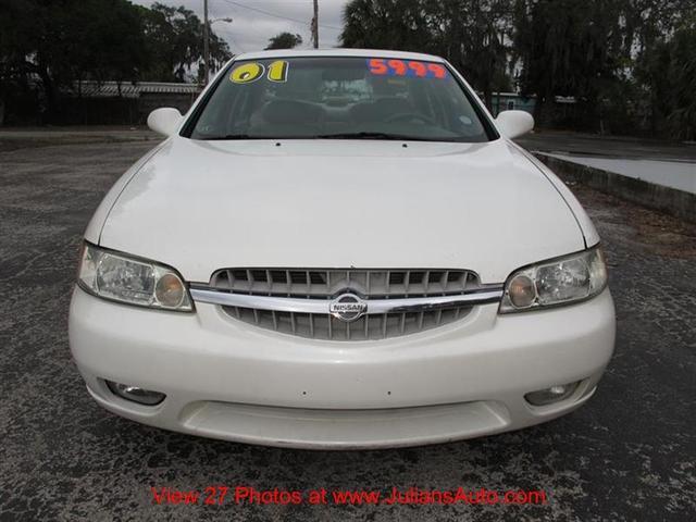 Nissan Altima 2001 photo 1