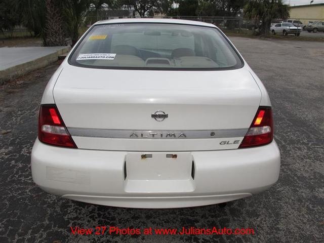 Nissan Altima 2001 photo 3