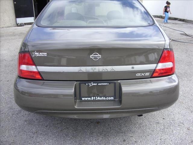 Nissan Altima 2001 photo 4