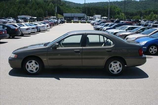 Nissan Altima 2001 photo 4