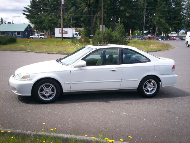 Nissan Altima 2001 photo 1