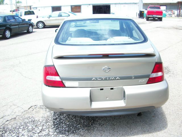 Nissan Altima 2001 photo 3