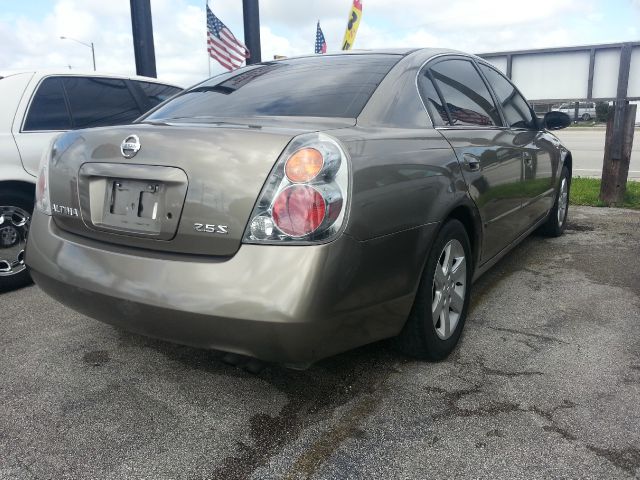 Nissan Altima 2002 photo 2